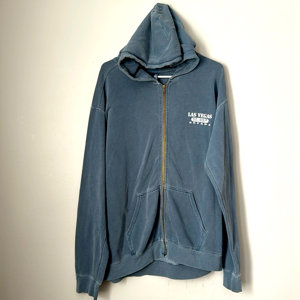 Comfort colors, gray, full zip hoodie, Las Vegas sweatshirt, size M